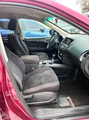 Nissan Pathfinder image 13