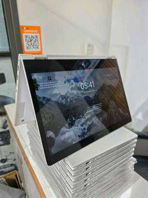 HP elitebook 1030 G2 image 3
