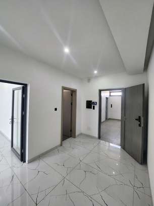 Appartement f4 neuf haut standing à Mermoz avec vue mer image 7