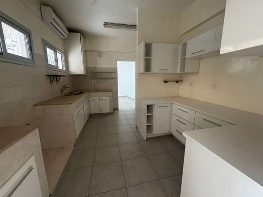 Villa à louer à fenêtre Mermoz à côté de l’école américain image 2