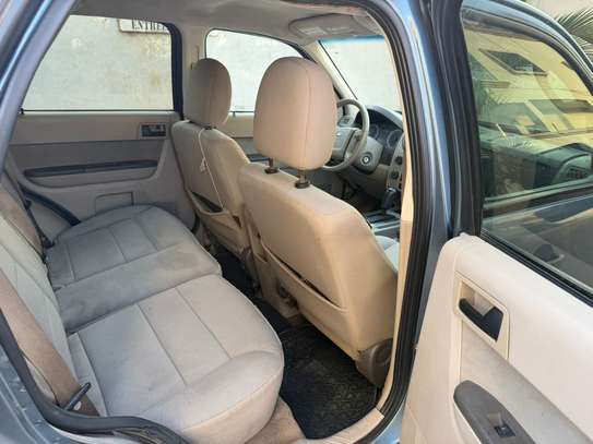 Ford Escape carré  2011 image 9