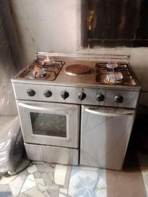 Cuisiner 4 fuex occasions à bon état image 3