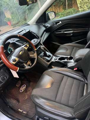 Ford escape Titanium 2.0 image 5