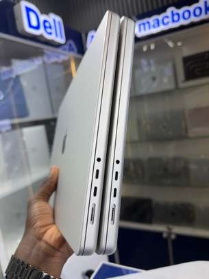 MacBook Pro M2 Pro 16 Pouces SSD 512Go Ram 16Go image 6