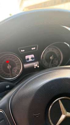 Mercedes CLA 2016 Noir Performance et Style image 6