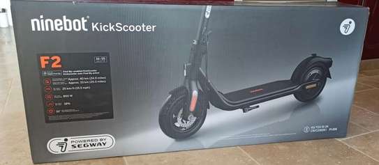 Trottinette électrique Ninebot Segway F2 image 2