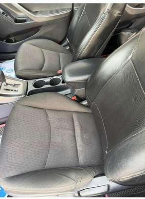 Hyundai Avante 2013 image 4