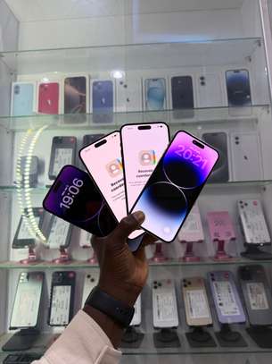 📱 iPhone 14 Pro Max – 256 Go | Mauve 💜, Blanc 🤍 & Gold ✨ 🇺🇸 image 4