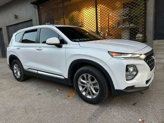 Hyundai santafè 2019 image 4