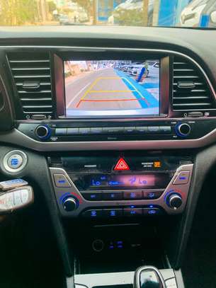 Hyundai avante 2018 image 7