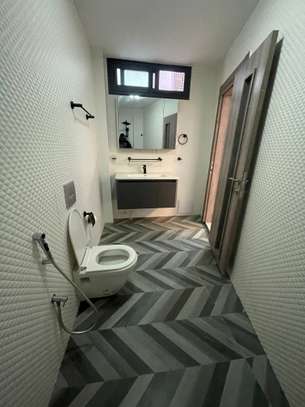 Appartement haut standing à Mermoz à louer image 11