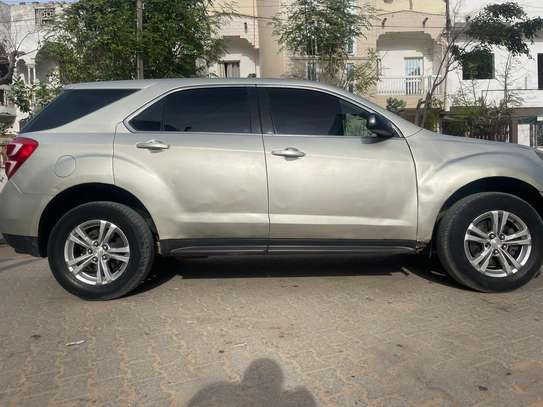 Chevrolet equinox image 2