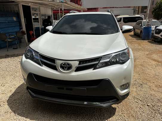 Toyota Rav 4 2015 image 1