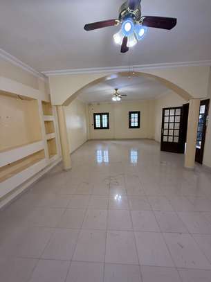 VILLA R+1 A LOUER image 3