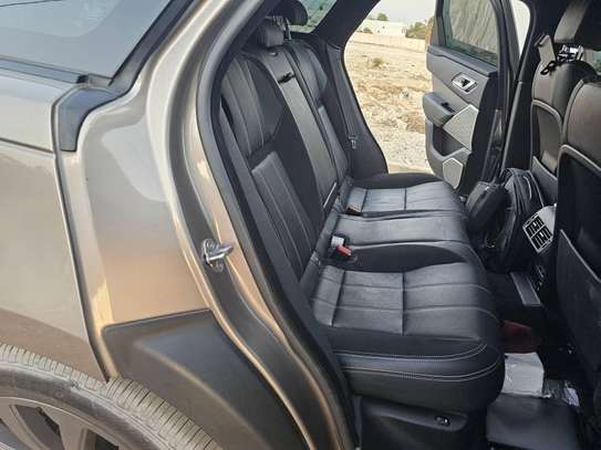 Range Rover Velar 3.0 image 8