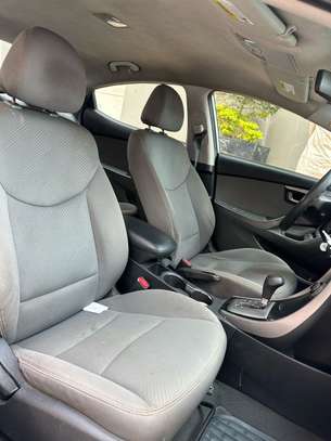 Hyundai elantra image 11