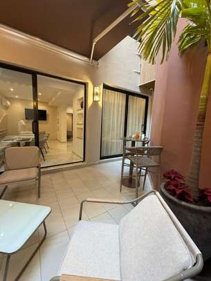 Chambre single a KADISS HOTEL, Sicap Foire image 6