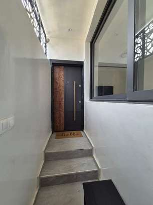 À LOUER – MAISON F4 MEUBLÉE À NGOR image 11