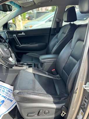 Kia sportage EX image 7