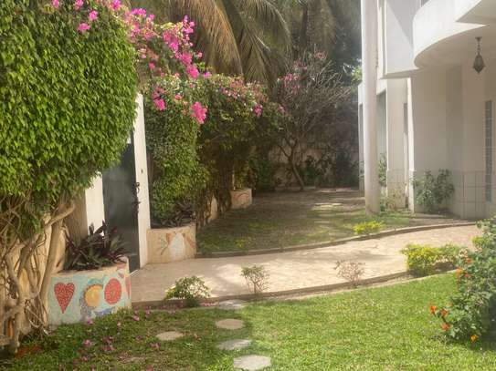 Villa à louer au Almadies vers King fath image 12