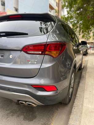 Hyundai santa fe image 7