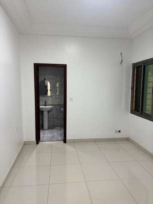 appartement f4 à louer almadies image 10