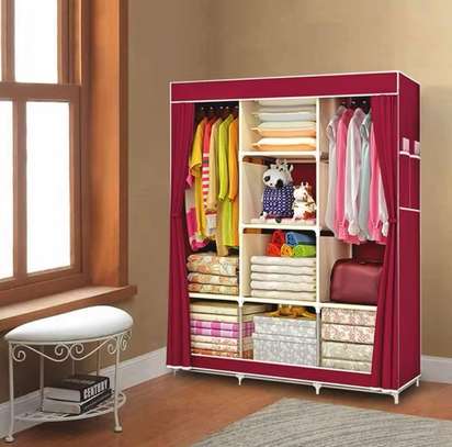 Armoire plastique et tissus image 3