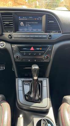 Hyundai Elantra SPORT 2018 image 7