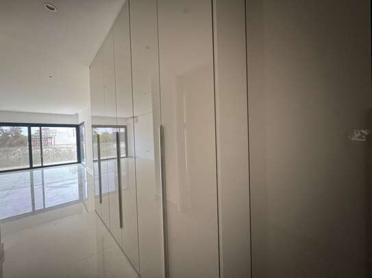 Appartement F4 haut standing coté assemblée nationale image 3