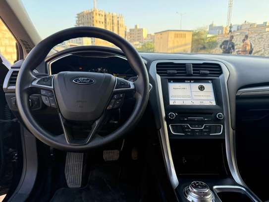 Ford Fusion 2017 image 9