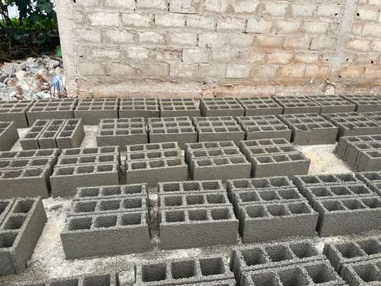 VENTE DE BRIQUES image 3