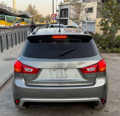 Mitsubishi image 2