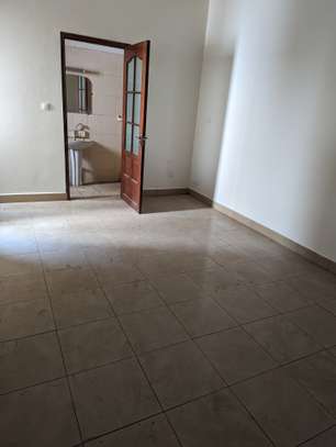 Appartement F4 Maristes image 1