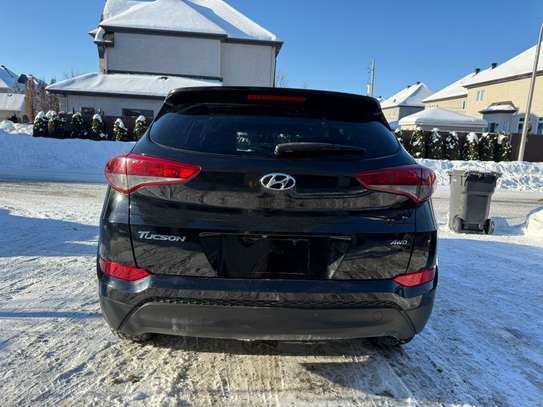 HYUNDAI TUCSON 2017 FULL OPTION image 5