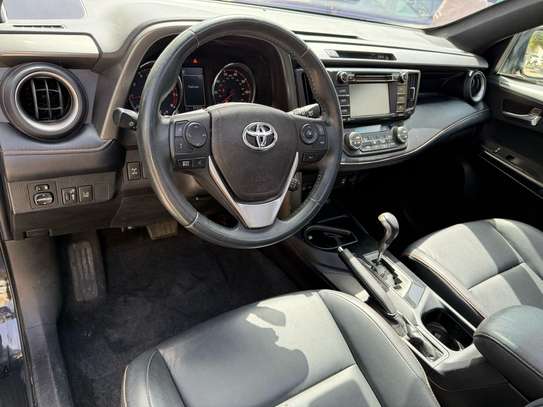 Toyota Rav4 2018 image 4