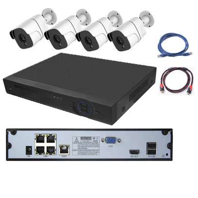 4 Caméras IP Poe 4mp + NVR POE 04 ports + disk 1to image 4