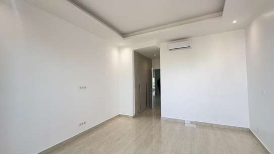 appartement à louer à Fann avec vue sur la mer image 6