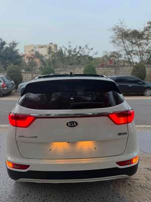 Kia sportage image 4