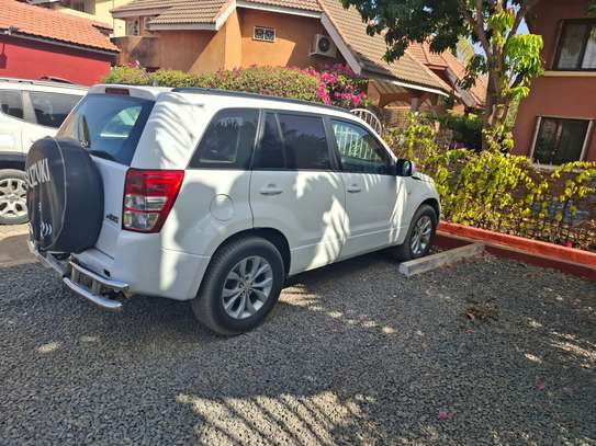 Suzuki grand vitara image 2