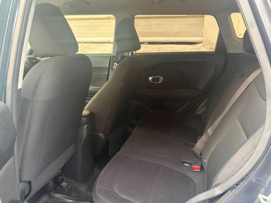 Kia Soul Essence Automatique Gris 5 Portes Compacte image 6