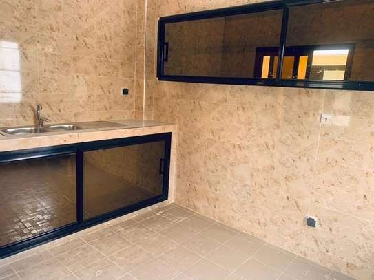 APPARTEMENT F3 À LOUER A KEUR YOFF image 4