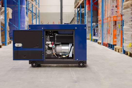 Ford FDT10200SE générateur diesel mobile 7900W 380V 230V image 4