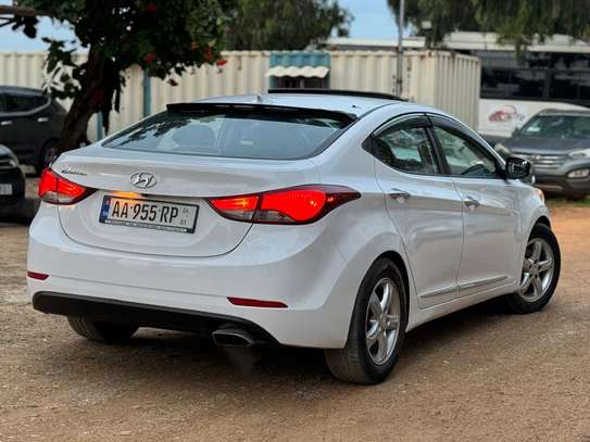 Hyundai avante image 10