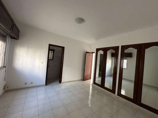 APPARTEMENT A LOUER  F3 MERMOZ PISCINE image 15