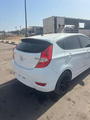 HYUNDAI ACCENT image 5