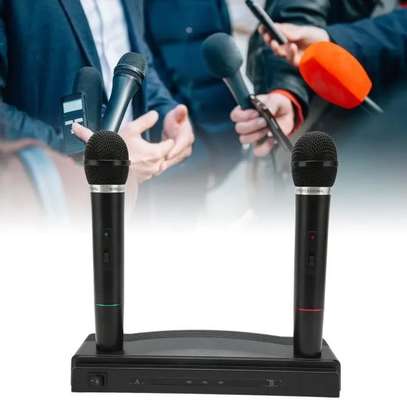 Paire de Microphone sans fil +1 récepteur 2,4Ghz VHF image 1