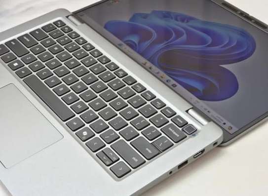 Dell latitude 5450 Ultra 7 512 GB/Ram 32GB image 12