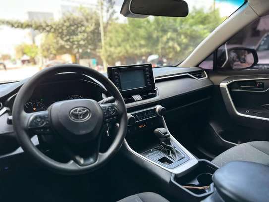 Toyota rv4  Anneee 2019 image 7