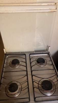 Gazinière à vendre Dakar ( négociable) image 1