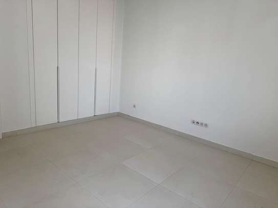 Penthous à louer aux Poin e image 9